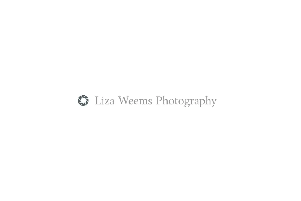 Liza Weems Photography logo